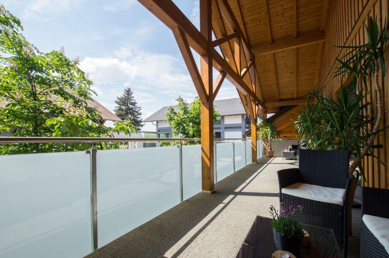 Schnatterhof Villa Lambrechten Dış mekan fotoğraf
